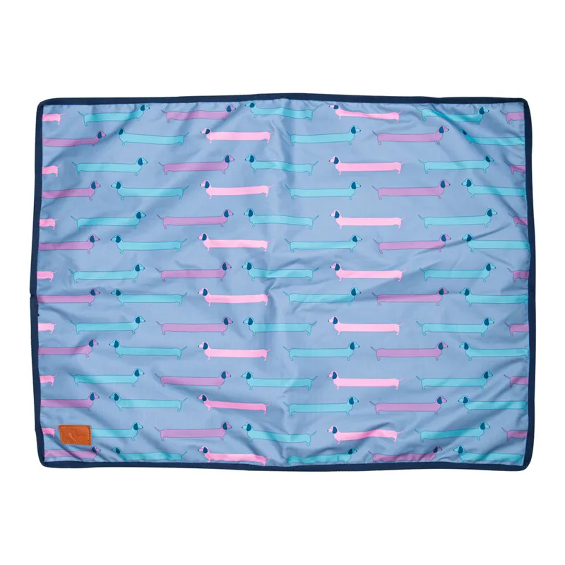 Benji and Flo Dorris The Dachshund Dog Bed - Riviera/Navy